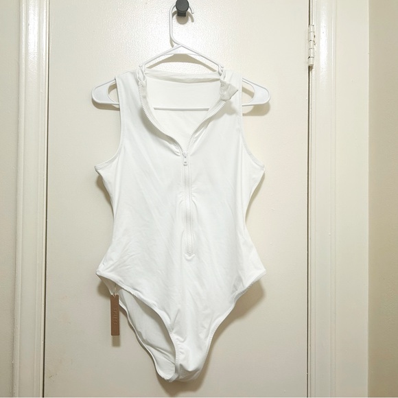 SKIMS Other - SKIMS Zipfront Sleeveless One Piece Swimsuit